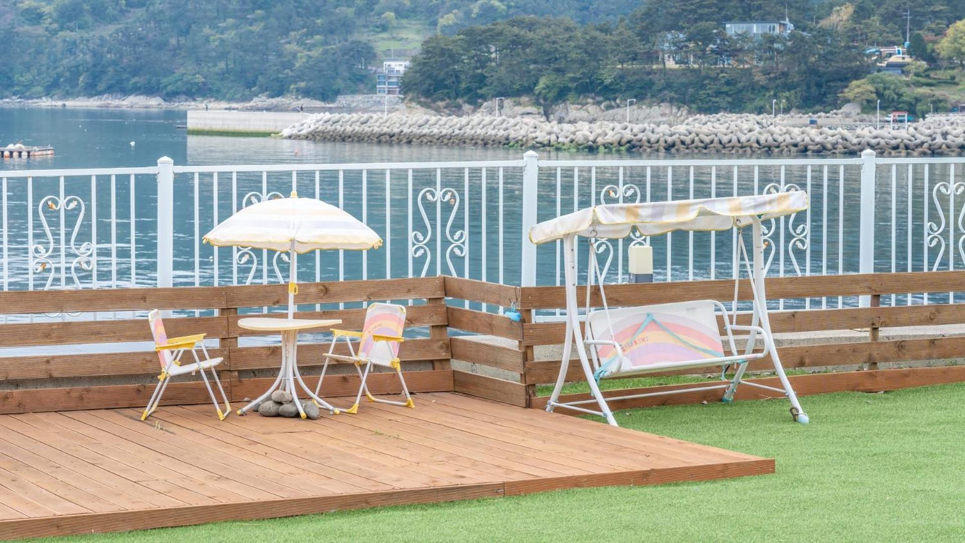 Namhae Sea Stay N Pet Pension Esterno foto